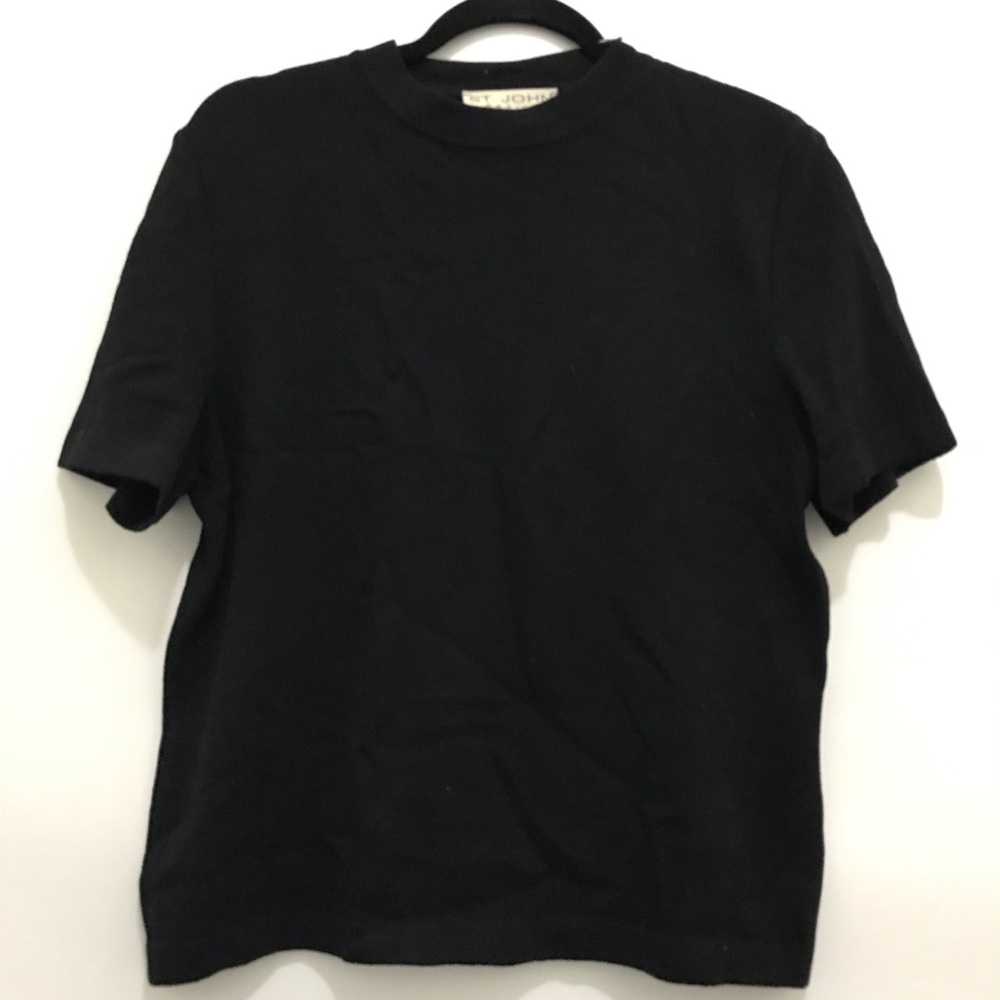 St. John Short Sleeve Knit Top Size 10